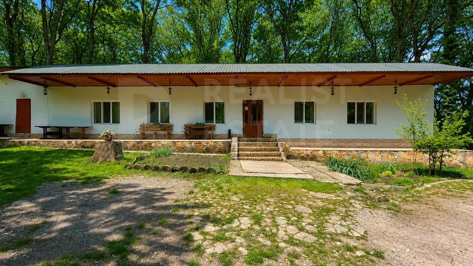 Vânzare, spațiu comercial 285 mp, com. Risipeni, r-nul Fălești - Poză 9