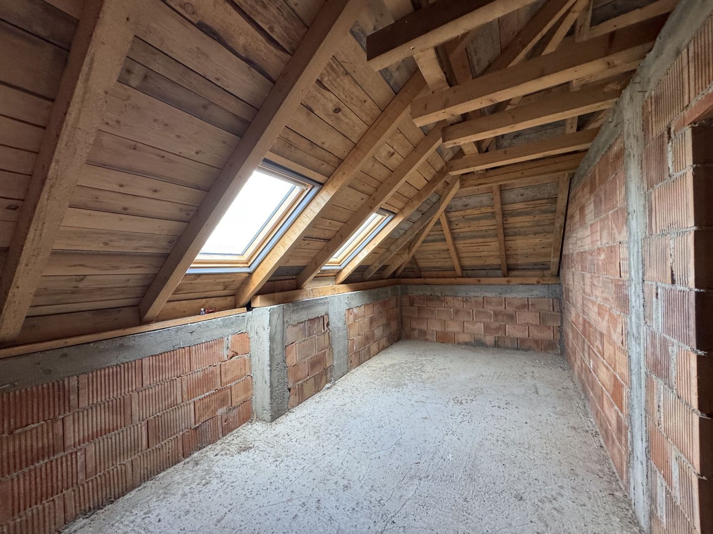 Casa Individuala Becicherecu Mic,P+M,5 Camere,3 Bai,Garaj,Teren Generos - Poză 12