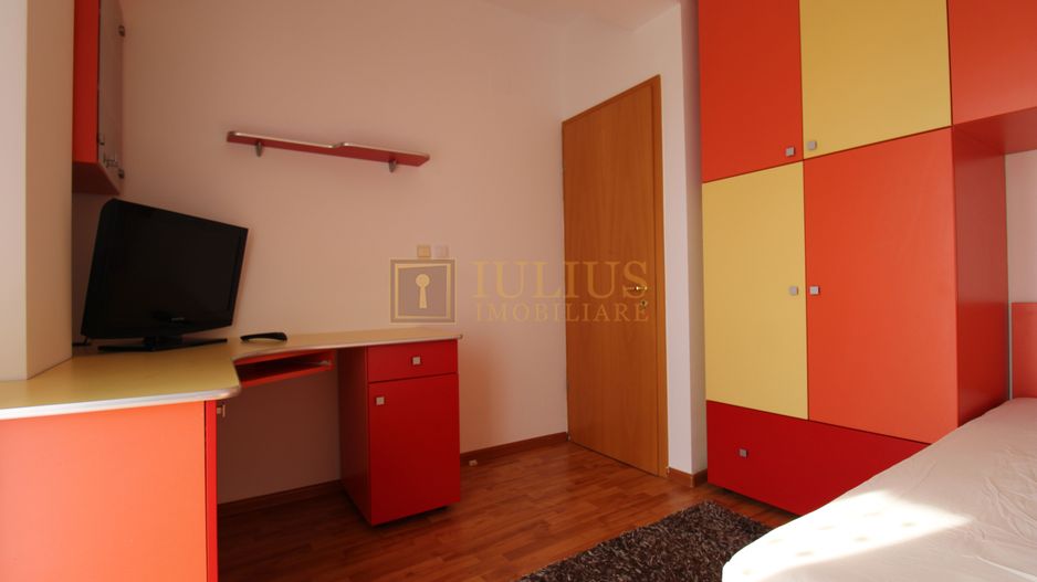 Zona Aradului, 4 camere + 2 bai, centrala proprie - Poză 17