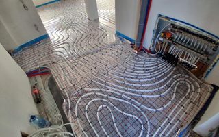 Casă modernă lângă Lacul Ezăreni - Poză 5