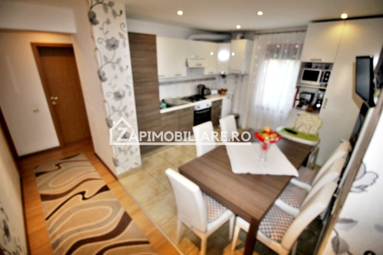 Apartament 3 camere,2 bai,74 mp utili,et 3 - Poză 12