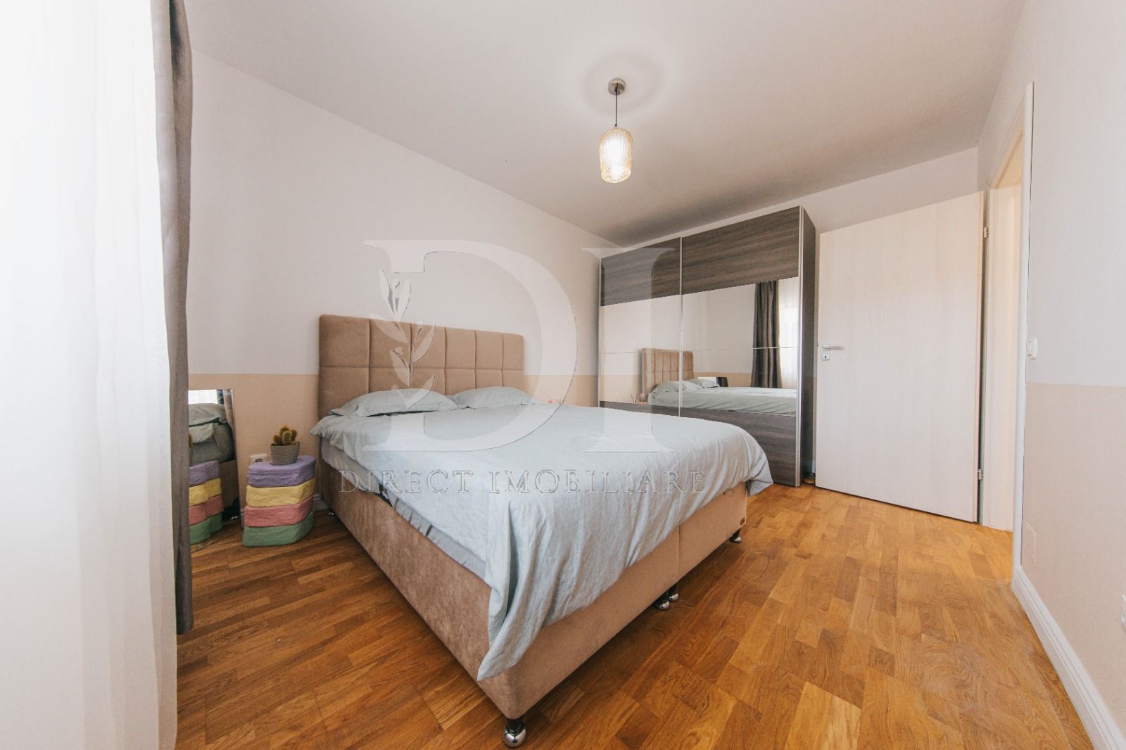 Apartament la cheie / terasa de 50 mp / Zona Terra - Poză 17