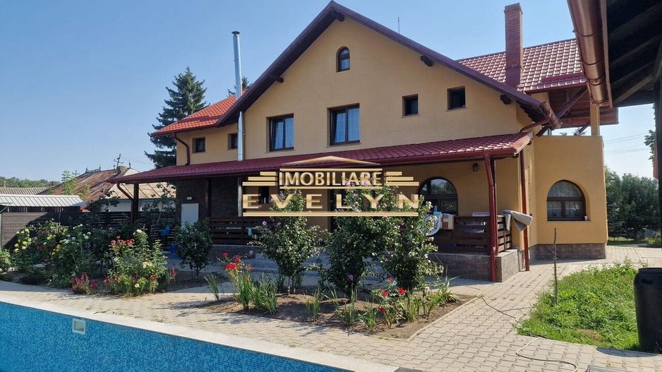 Proprietate deosebita, ocazie de investitie, la 20 km de Botosani - Poză 3