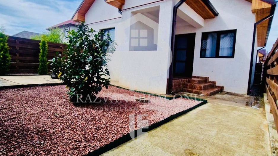 Casă spațioasă, mobilată și utilată în Năvodari Nord-Vest - Poză 14