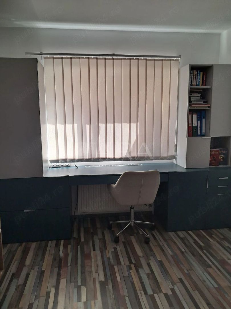 Apartament 3 camere + balcon 10 mp, mobilat și utilat, zona Vivo. - Poză 6