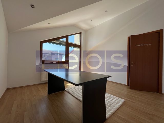 Vila spatioasa 6 dormitoare | gradina | Garaj - Poză 24