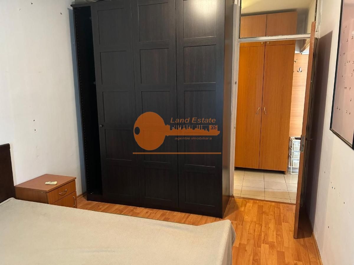 Apartament cu 4 camere in zona Tei-Maica Domnului - Poză 3