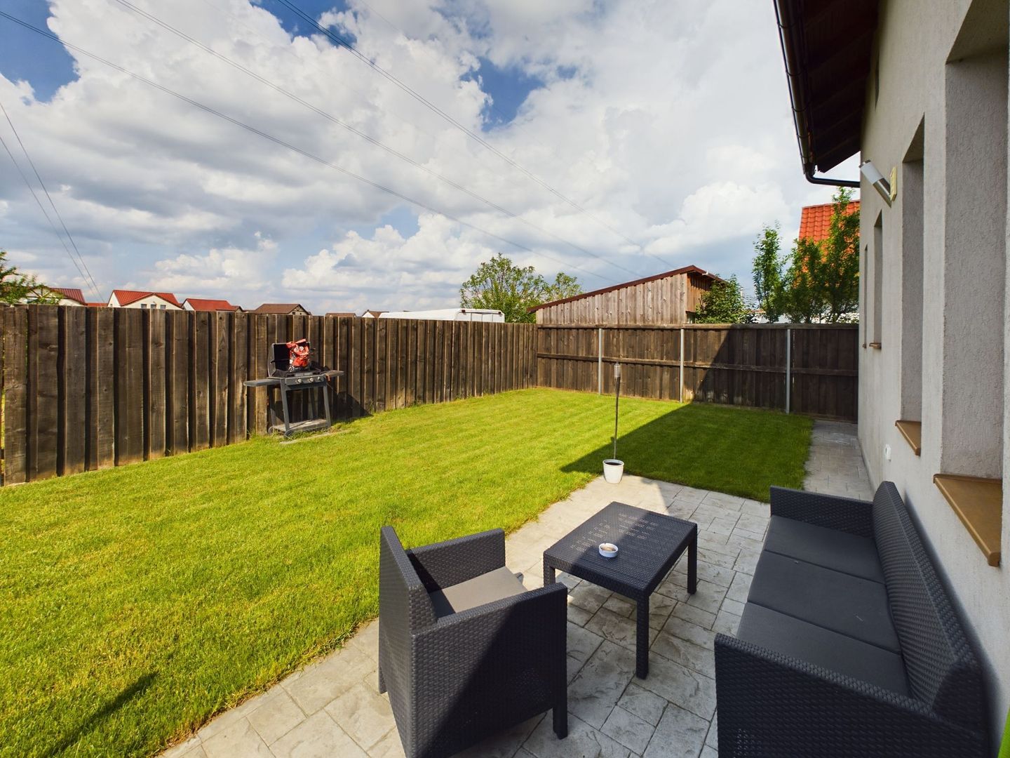 Casă la cheie în cartierul Westfield - Poză 8