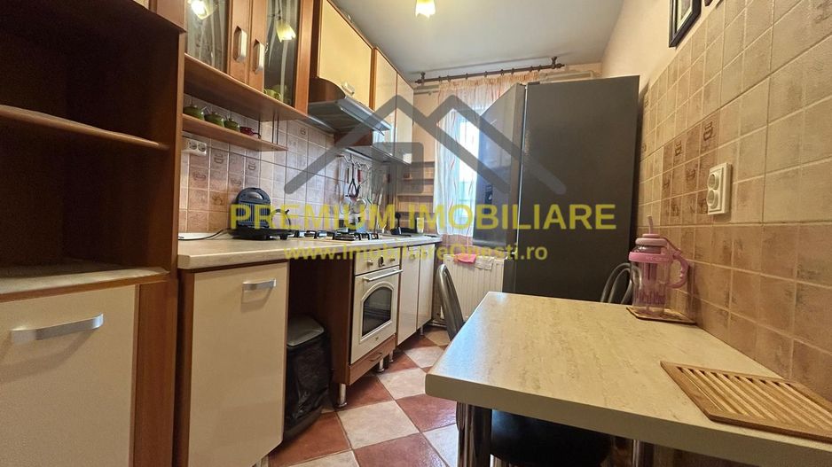 Apartament 2 camere de închiriat, complet mobilat și utilat - Poză 9