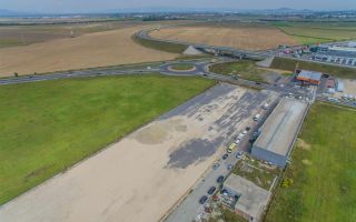 In vecinatatea aeroportului, 50.000 mp, extravilan - Poză 1