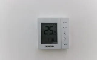 VILĂ MODERNĂ DE LUX CU PISCINĂ, FOTOVOLTAICE ȘI FOIȘOR – BREAZA - Poză 40