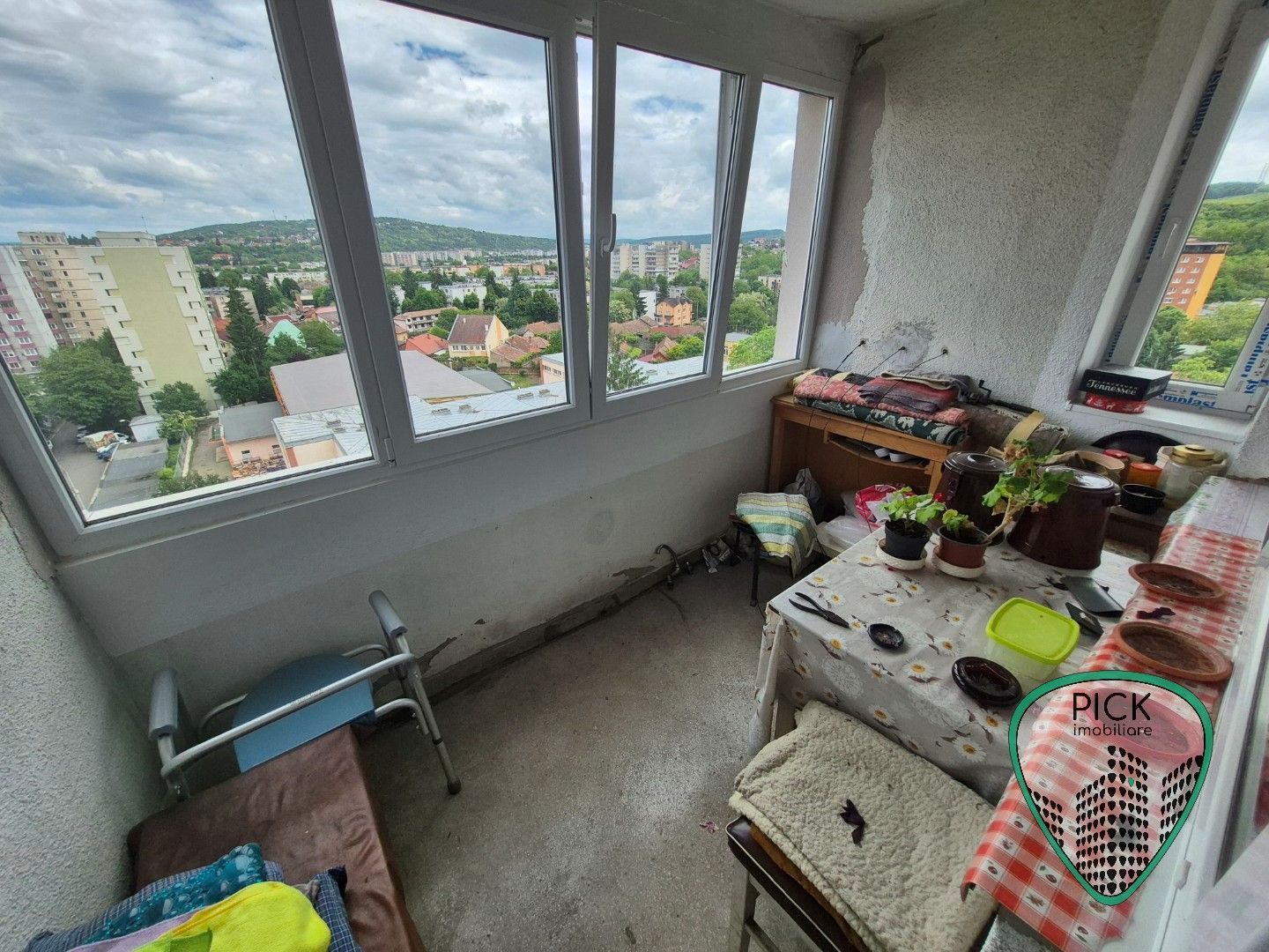 P 1231 - Apartament cu 3 camere în Târgu Mureș, Dâmbu Pietros, hol pătrat - Poză 11