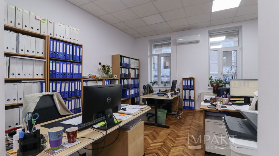 Apartament amenajat si utilizat ca si spatiu de birou aproape de Tribunal! - Poză 13