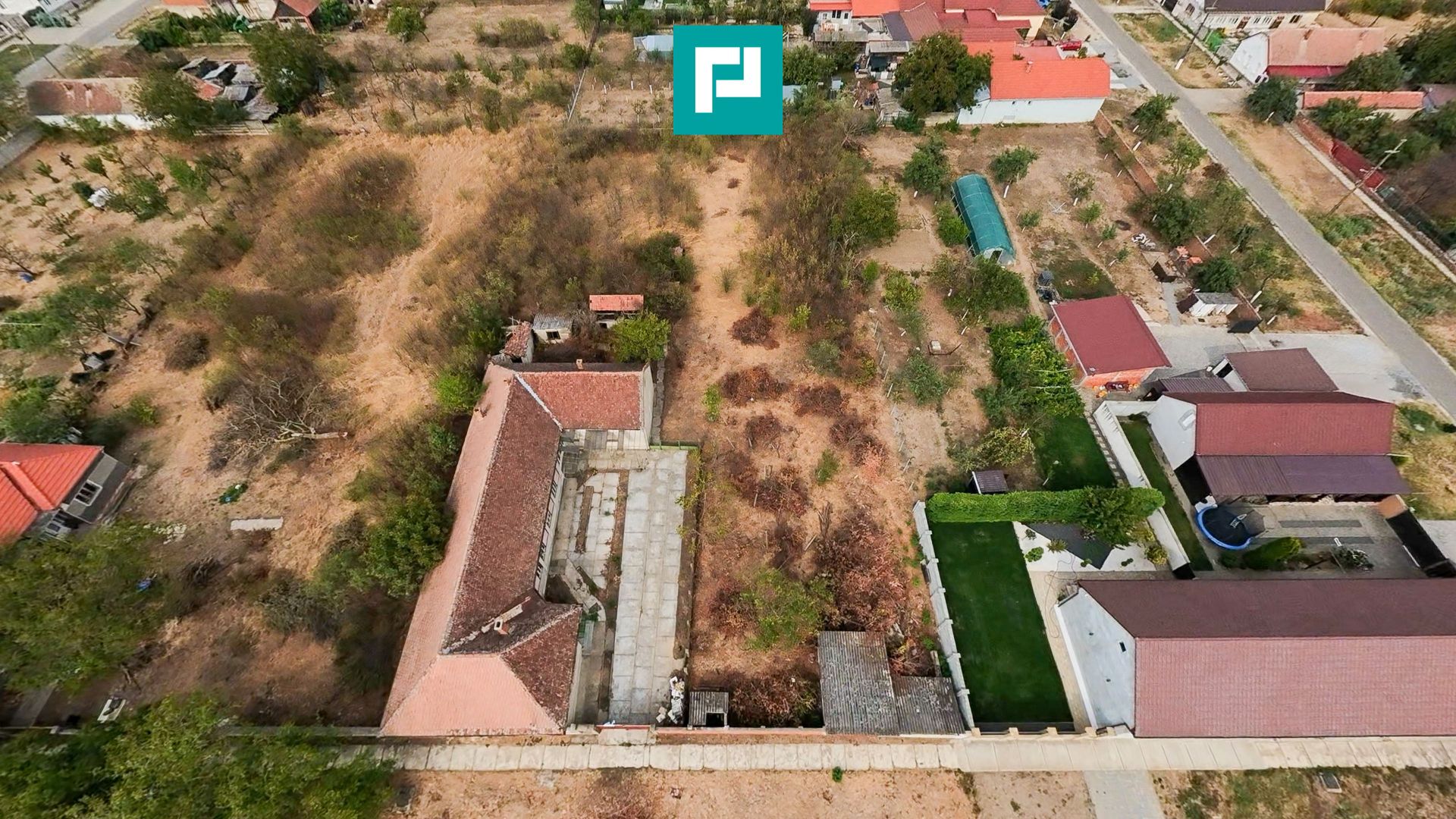 Casă cu potențial și teren 1.440 mp  - Sântana - Poză 6