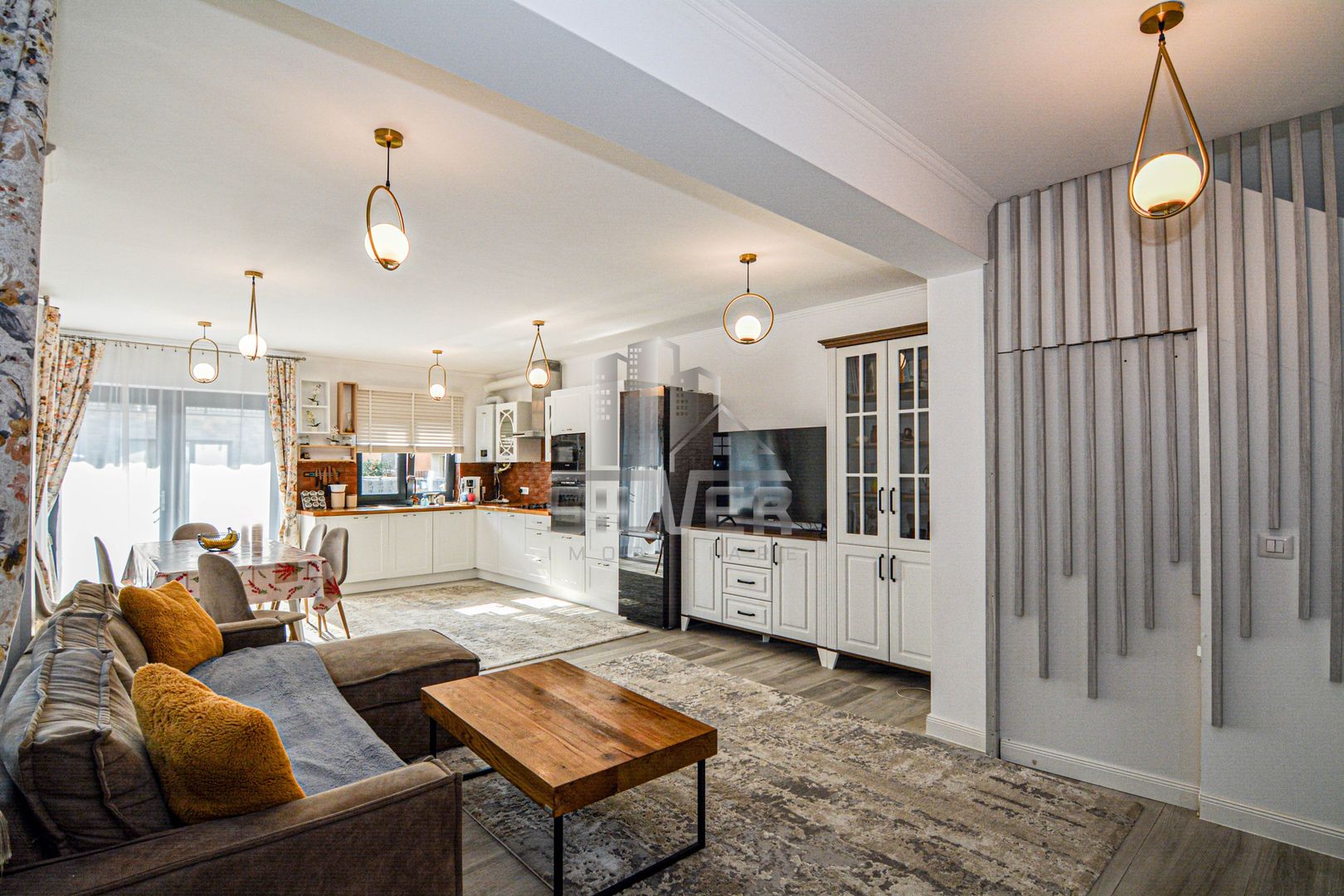 Casa de tip duplex finisata mobilata in Floresti zona Florilor - Poză 1