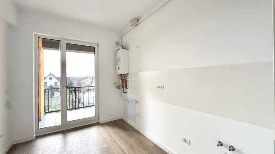 Bloc finalizat. Lift. Decomandat. Loc parcare. - Poză 4