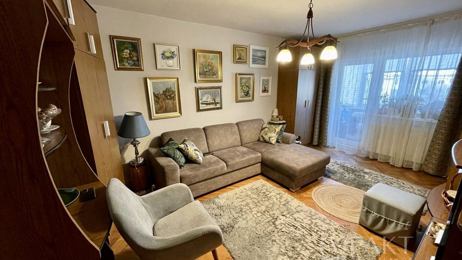 Apartament cu 3 camere si loc de parcare in Manastur - Poză 1