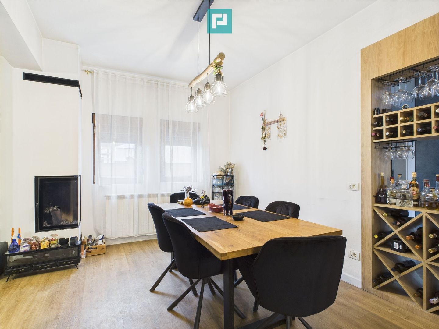 Casă individuală elegantă în Moșnița Nouă - Poză 2