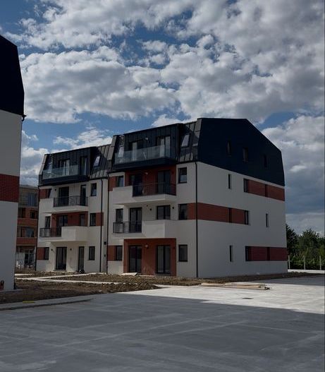 BRASADAS vinde ap 1,2,3 cam NOI pe Careiului. - Poză 1