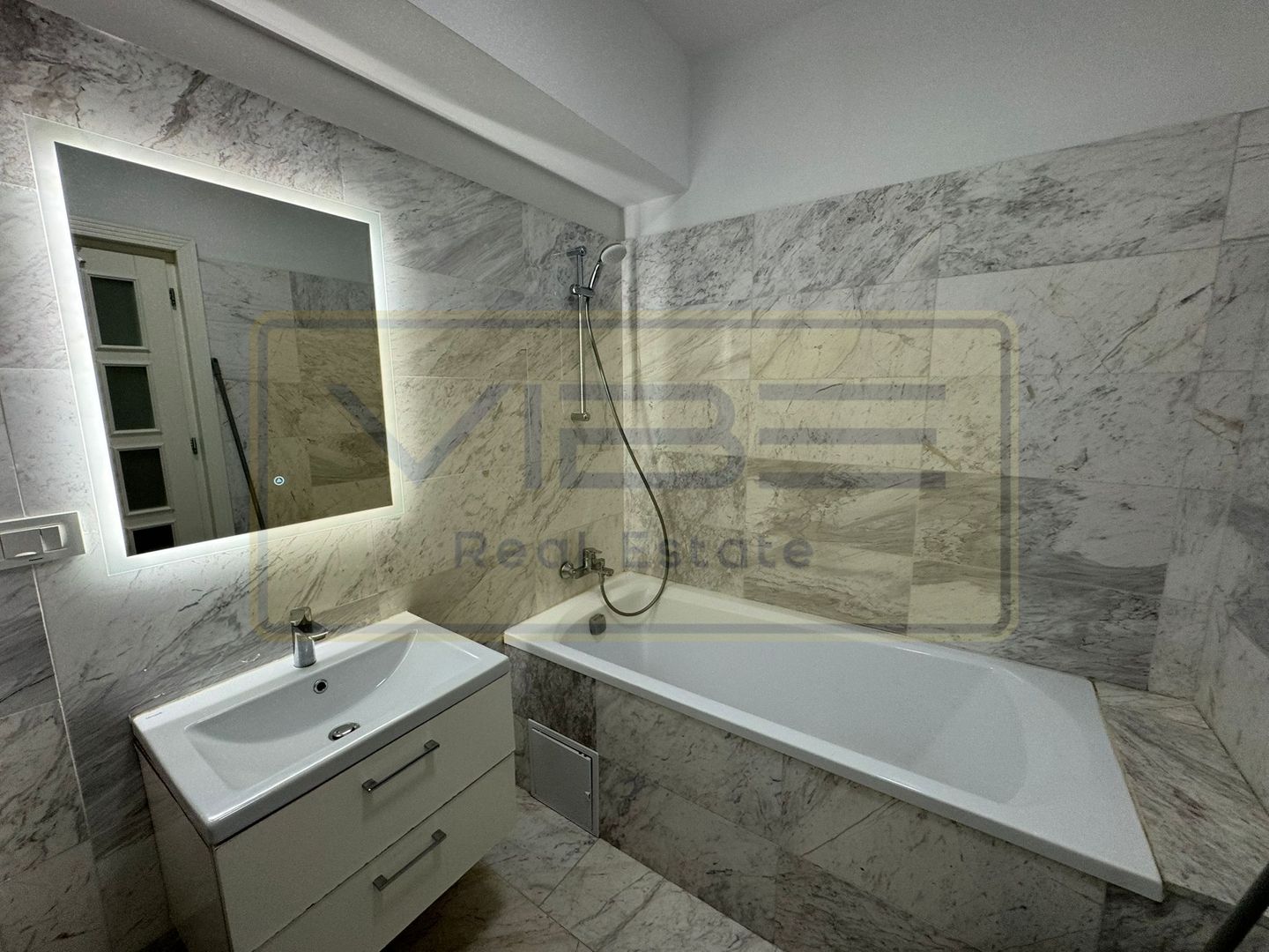 Apartament 2 camere decomandat  Royal Town Copou - Poză 16