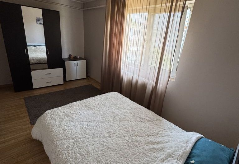 vand apartament in zona Dacia, strada Dropiei - Poză 5