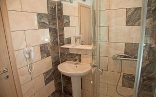 Proprietate cu profit rapid - Hotel cu amplasare premium, Popesti - Poză 39