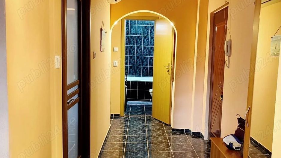 De vanzare apartament 2 camere Decomandat/Centrala proprie - Poză 6