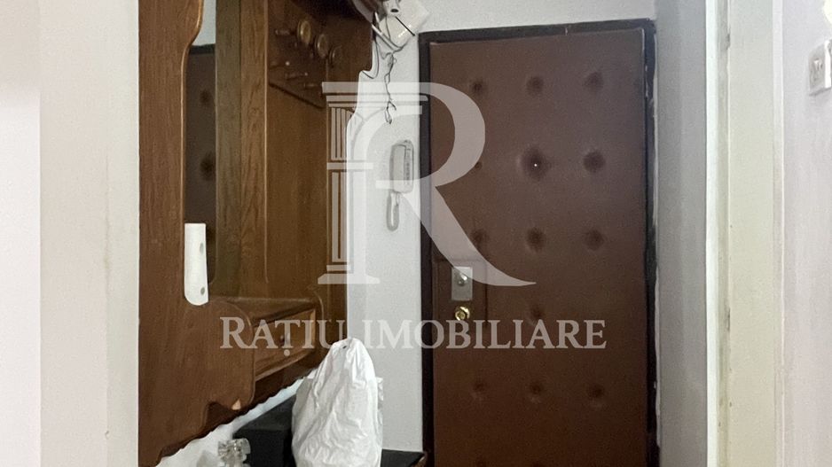 Apartament cu 3 camere | Decomandat | Decebal  | Oradea - Poză 3