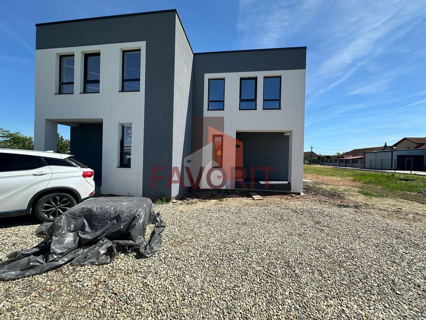 Duplex | Parter + Etaj | Toate utilitatile | Curte generoasa | Sacalaz - Poză 2