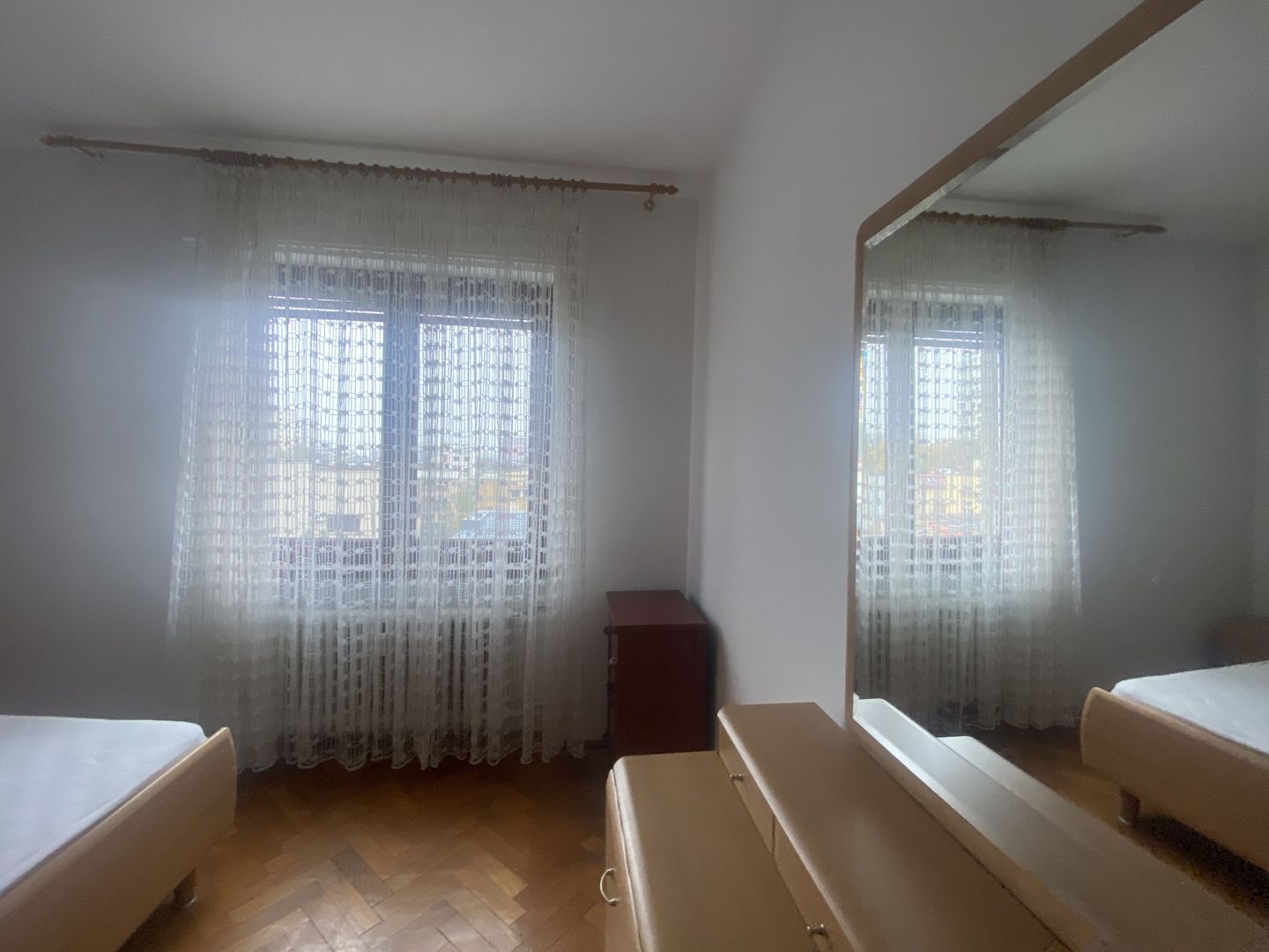 Apartament superb de vanzare, patru camere, zona Vatra Luminoasa, 350.000€ - Poză 16