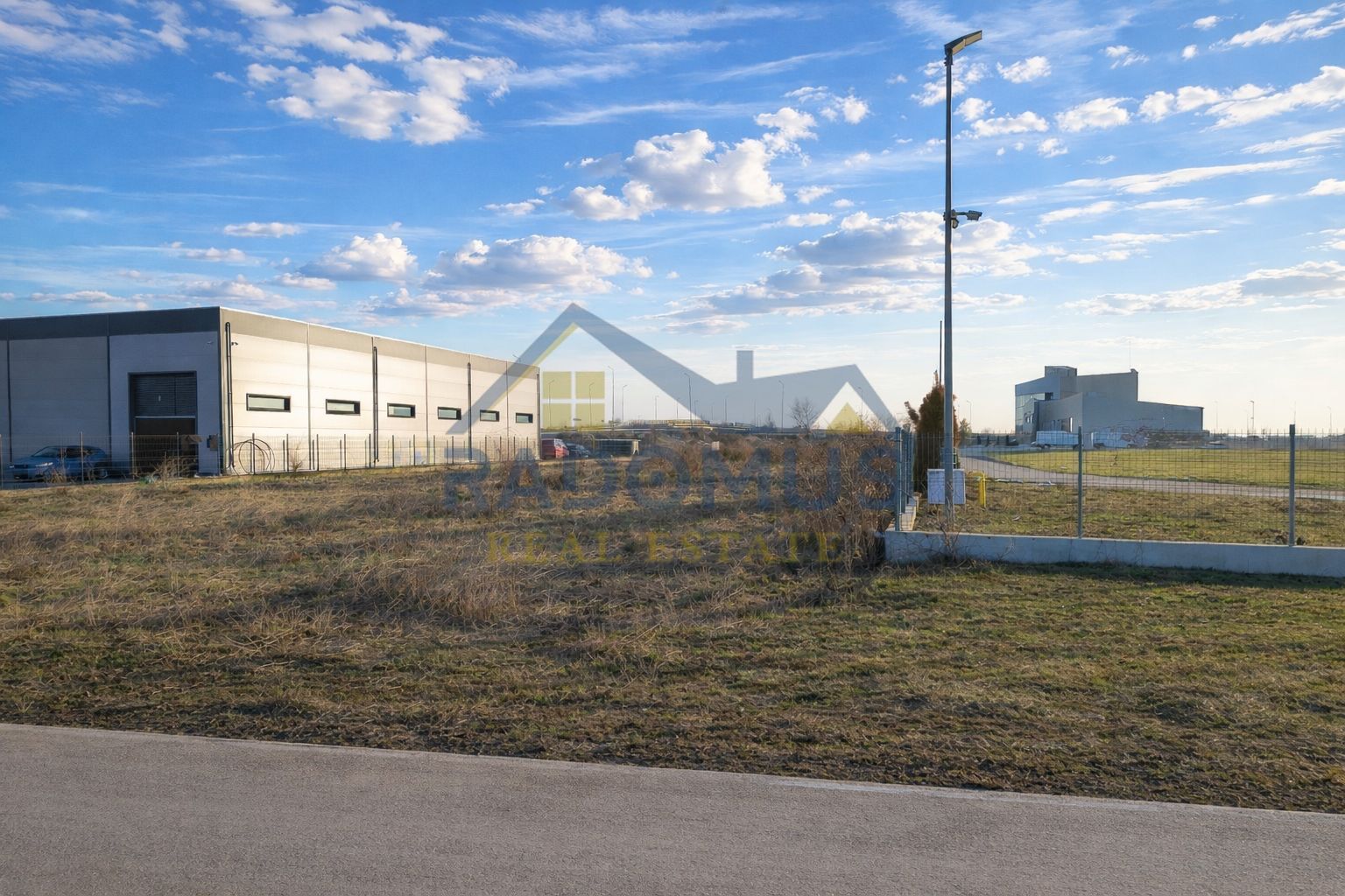 Teren industrial intravilan – 5.633 mp – deschidere 27 ml – acces DN1 - Poză 6