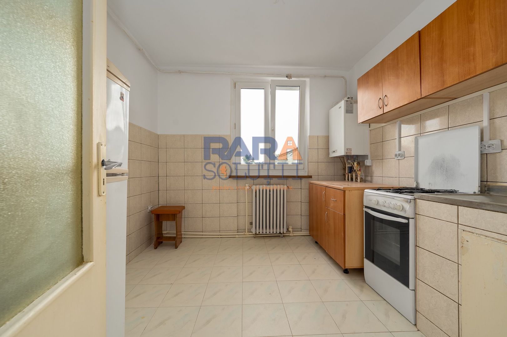 Apartament 3 camere + 2 băi IEFTIN: 700 €/mp - Poză 2