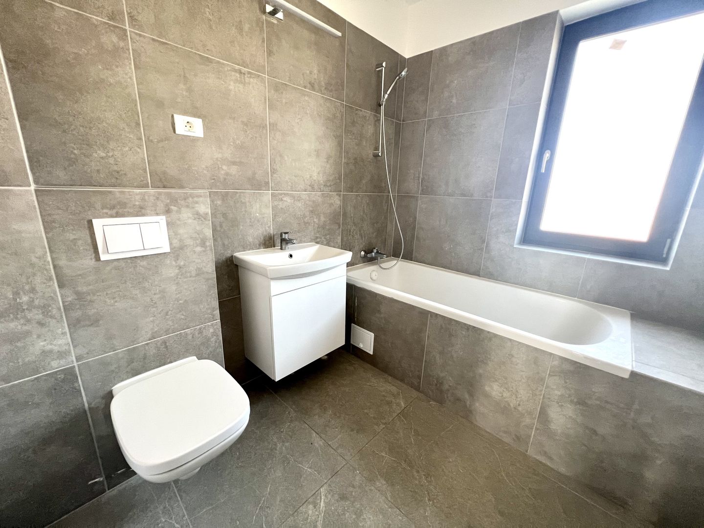 CASA DE INCHIRIAT - Poză 12