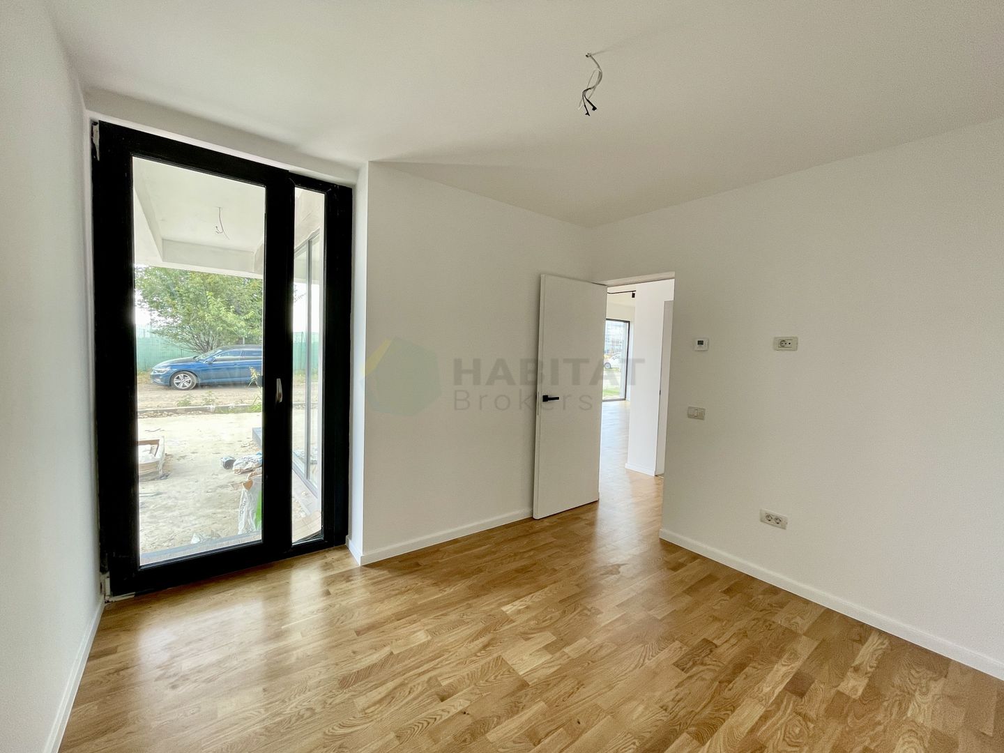 Vila Individuala 5 camere Tunari - Poză 10