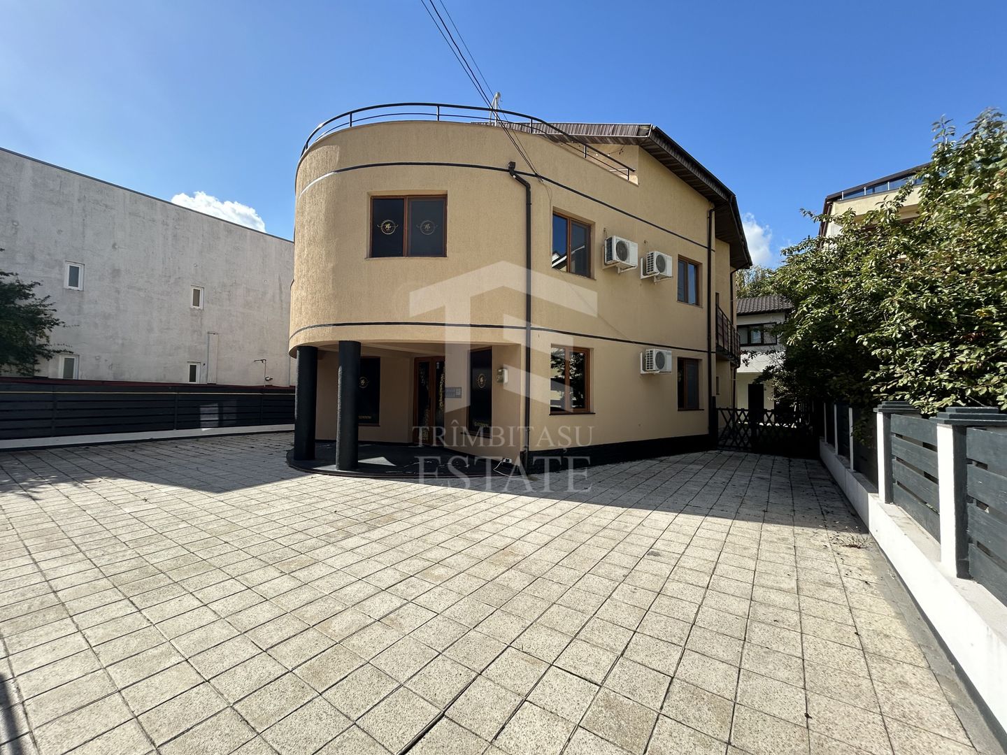 Hotel Boutique 18+ (adults only) + Casa P+1 --- teren 501mp --- str D4 - Poză 1