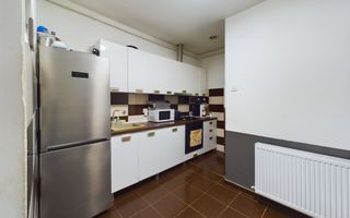 Casă individuală  pe un nivel cu 6 camere, teren generos, Giarmata - Poză 8