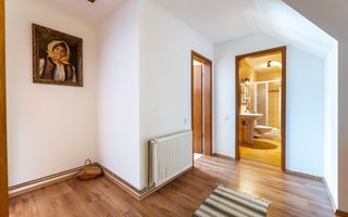 Casă de vacanță în Poiana Mărului. - Poză 11