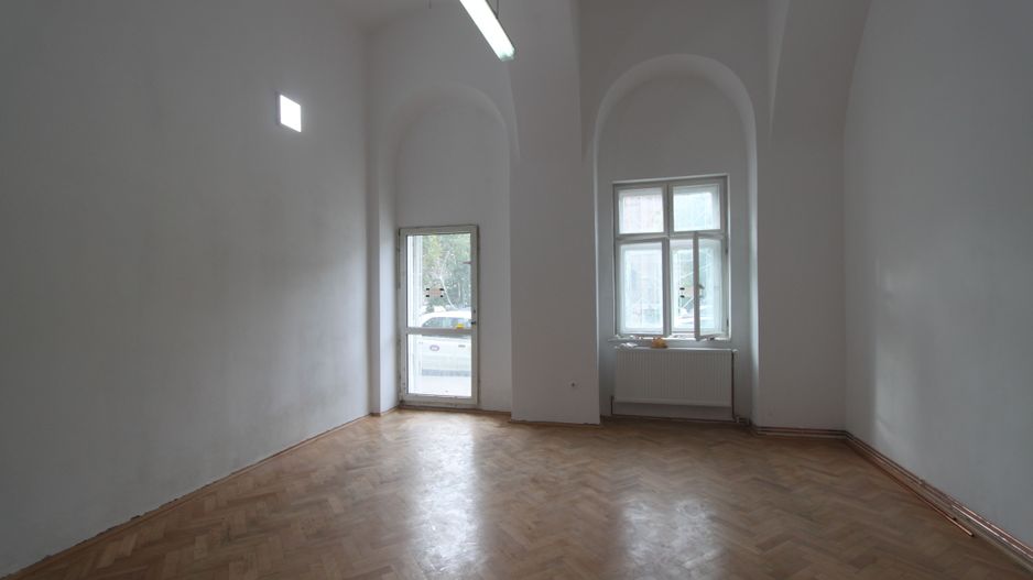 Spațiu comercial de 60mp de închiriat în zona Traian - Poză 1