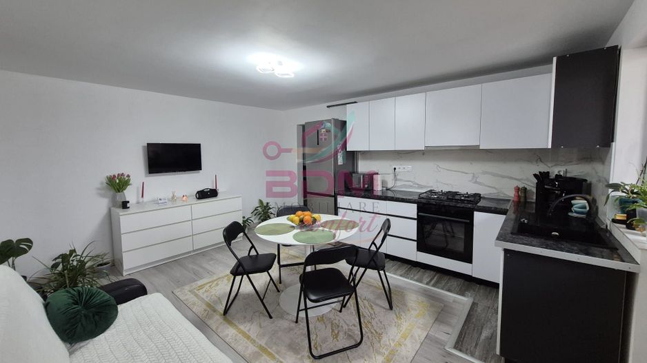 Apartament 2 camere | modern | etaj intermediar | zona Micro 3 - Poză 1