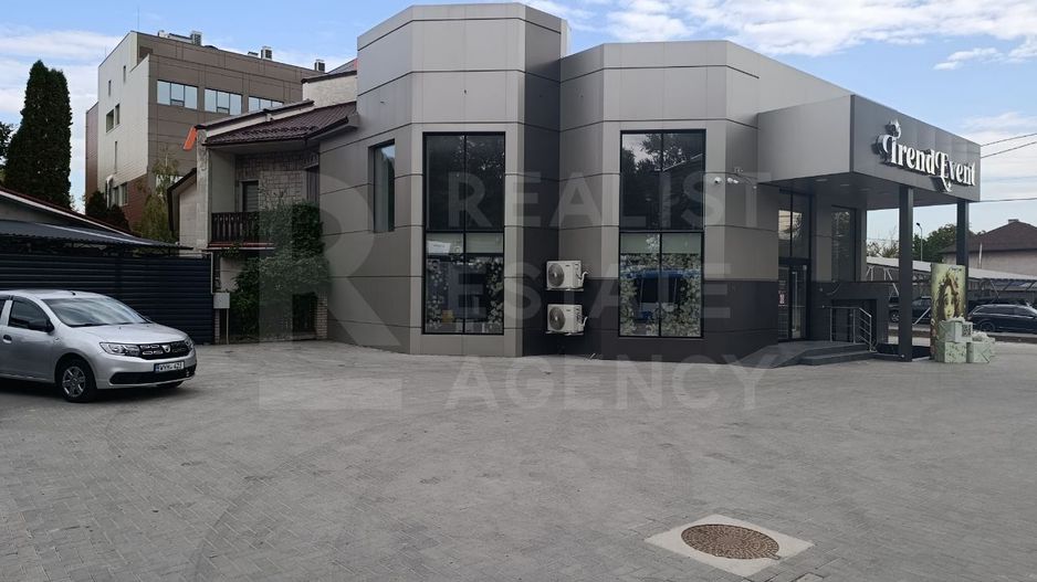 Vanzarea spațiului comercial 136 mp, str. Kiev, Bălți - Poză 2