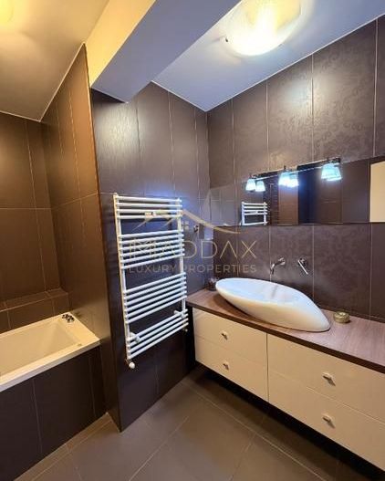 Apartament 3 camere de inchiriat in Delea Veche - Poză 2