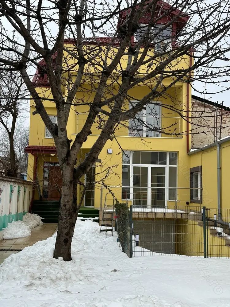 Vila de închiriat  ideală pentru activități educaționale sau office - Poză 2