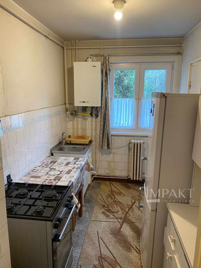 Apartament cu 3 camere, etaj intermediar, zona BIG! - Poză 4