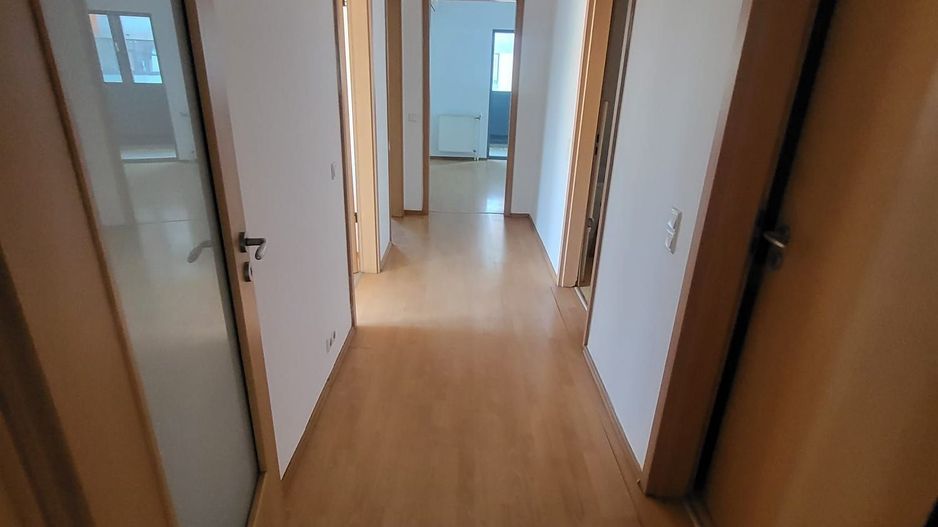 Ap 4 camere Dna Ghica Plaza, 2 locuri parcare, se accepta persoane straine,140mp - Poză 15