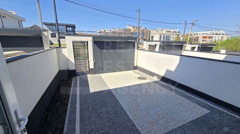 Vânzare, townhouse, 3 nivele, 4 camere, str. Ciocârliei, Telecentru - Poză 3