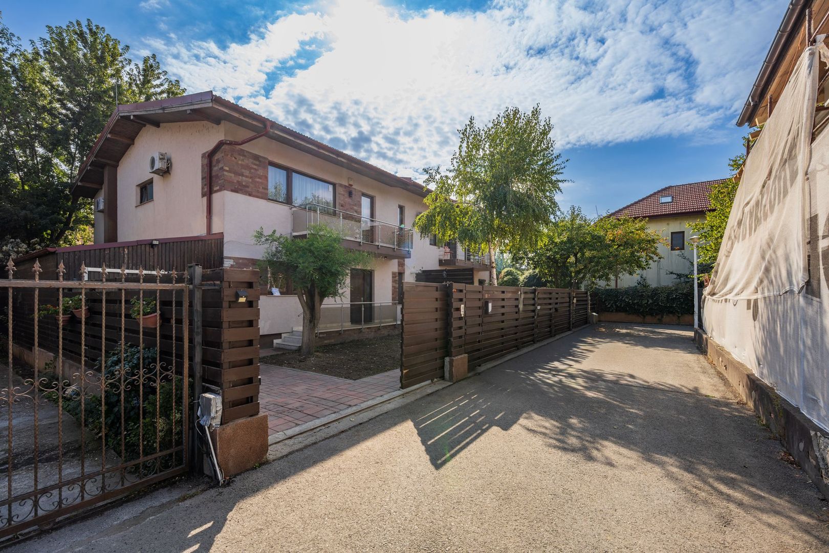 Vila superba 200 mp Fundeni Dobroesti - Complex privat - Lot 270 mp - Poză 2