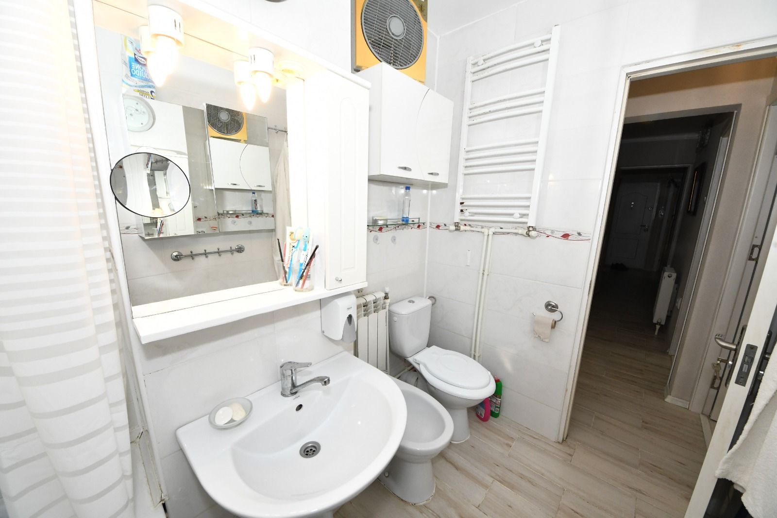 Apartament  3 camere,  zona Doja,parter,la cheie,mobilat si utilat - Poză 24