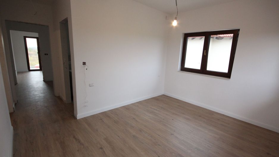 VILA INDIVIDUALA FINISATA LA CHEIE - Poză 12