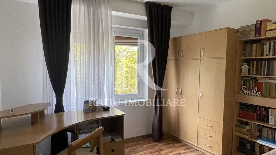 Apartament cu 3 camere | Etaj intermediar | Dacia | Oradea - Poză 9