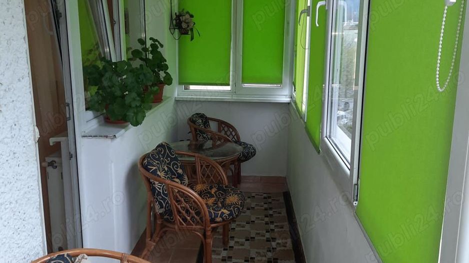 Apartament luminos cu vedere spre biserică, într-un cartier verde și liniștit. - Poză 12